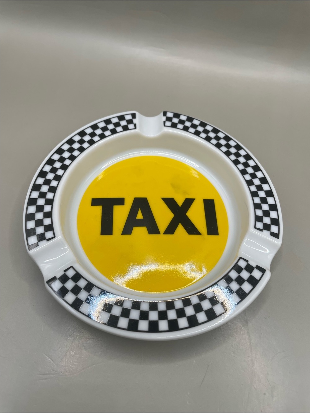 Vintage 1979 VANDOR Japan Ashtray Black /White Checkerboard TAXI 4.25” EUC